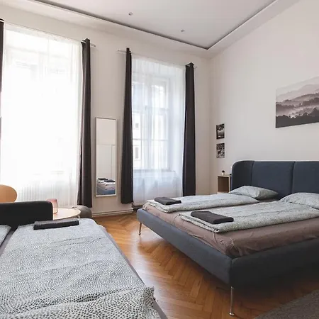 Appartamento Sunlit Modern Retreat In The Heart Of *