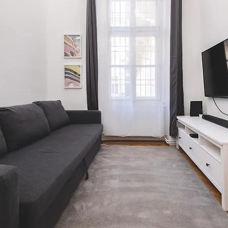 Appartamento Sunlit Modern Retreat In The Heart Of Budapest